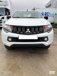 Coche Mitsubishi L200 - 3